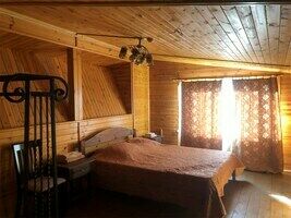 Улучшенный двухместный номер с двуспальной кроватью, База отдыха Лесная гавань, Новосокольнический