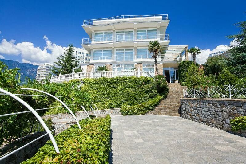 Вилла Family Elite (Фамилия Элит Дом художника), Крым, Ялта 