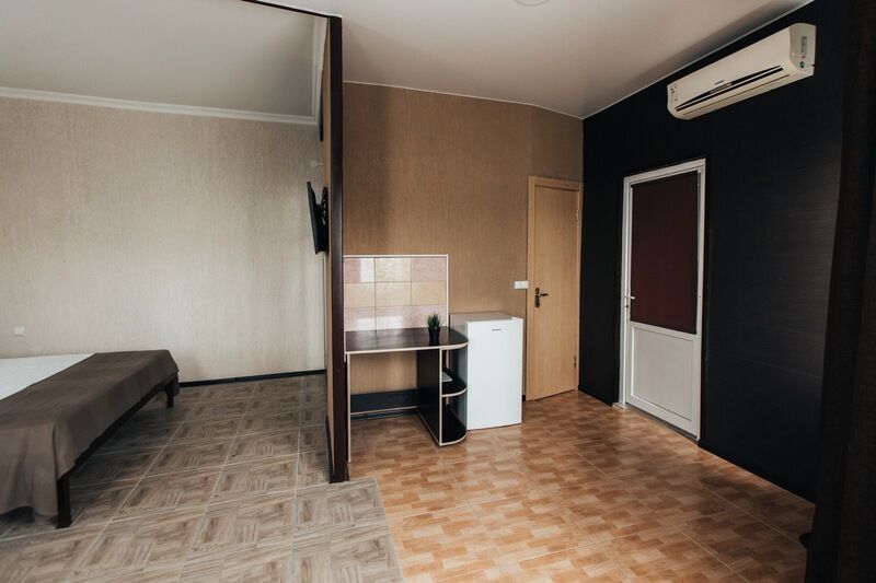 Полулюкс Семейный 4-местный 1-комнатный