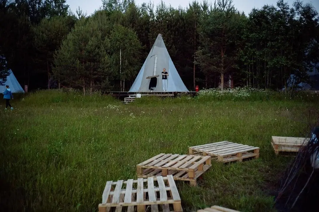 Hoki Camp Глэмпинг у реки, Тверская область: фото 5