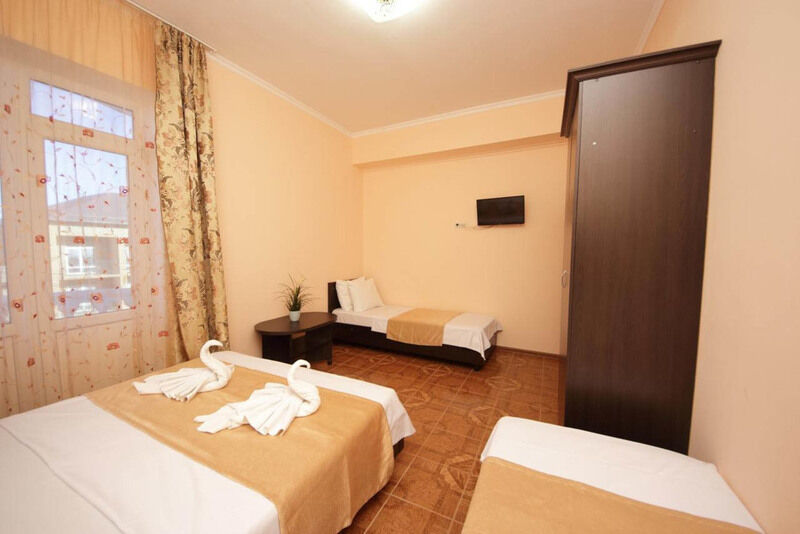 Стандартный 4-местный 1-комнатный