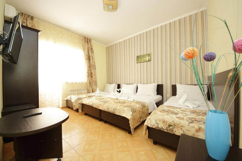 Стандартный 4-местный 1-комнатный