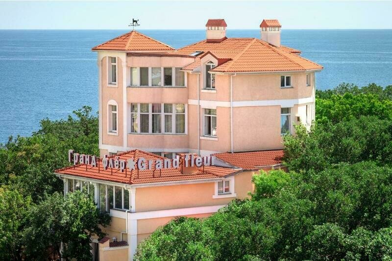 Гостевой дом Гранд Флёр, Форос, Крым