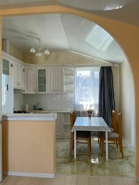 Апартаменты 4-местные (с диваном)