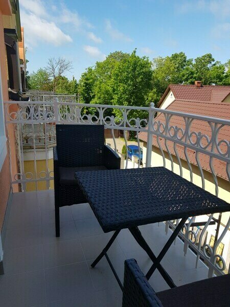 Стандартный 3-местный (с балконом)