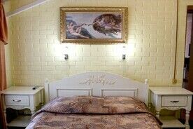 Гостиница «Дом Охотника» люкс улучшенный с 2-спальной кроватью 2х комнатный, Охотничье-рыболовная база Сафари Парк, Гамзюки