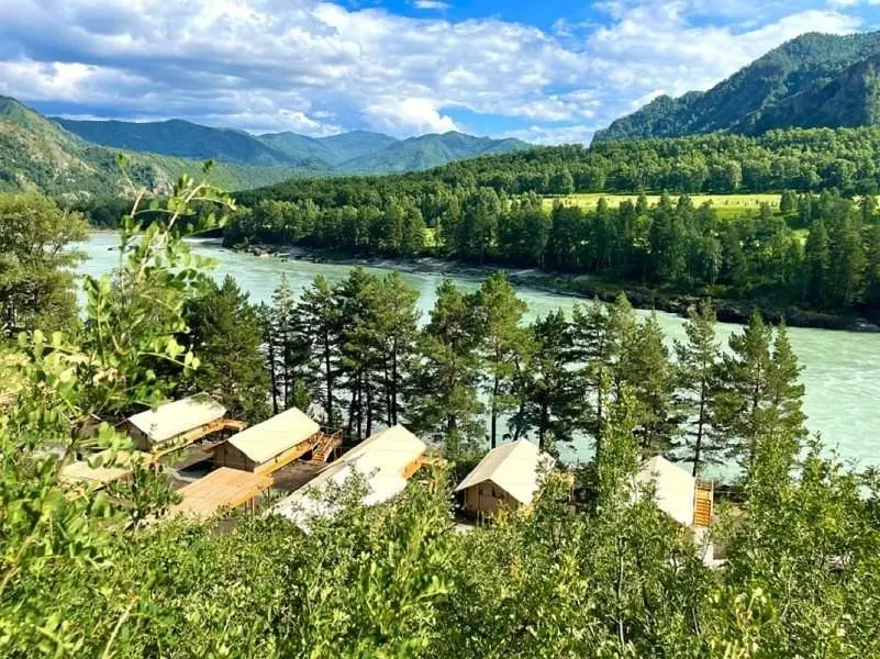 Глэмпинг 108 желаний , Чемальский район, Горный Алтай (Республика Алтай)