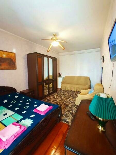 Стандартный 3-местный (с 2-спальной и 1-спальной кроватями)