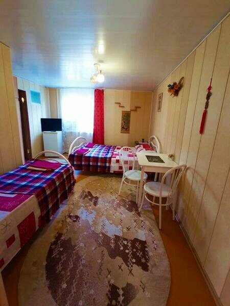 Стандартный 3-местный (с 2-спальной и 1-спальной кроватями)