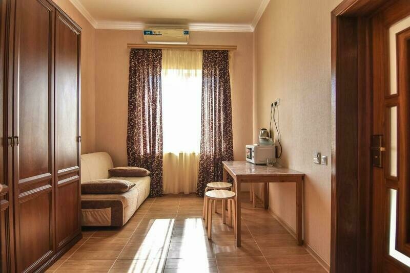 Делюкс Семейный 4-местный 2-комнатный