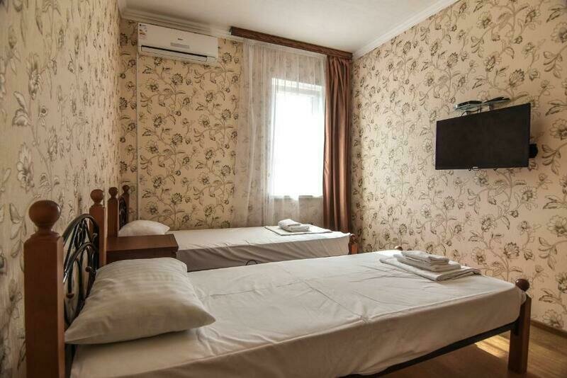 Семейный 4-местный 2-комнатный (с балконом)