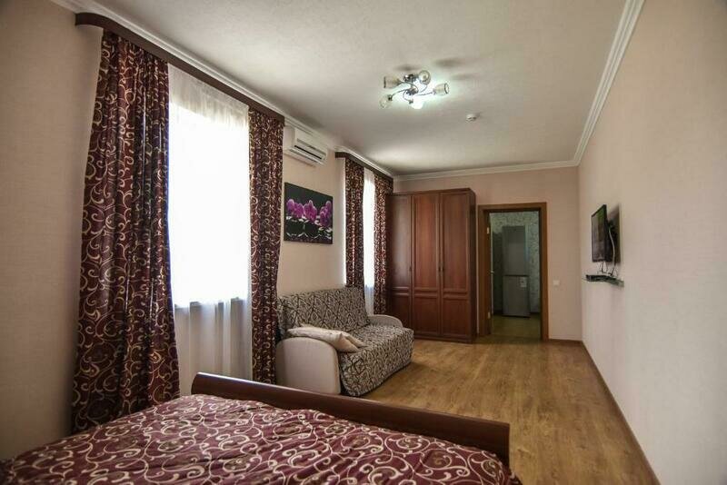 Полулюкс Семейный 6-местный 2-комнатный