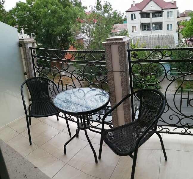 Полулюкс 2-местный (с балконом)