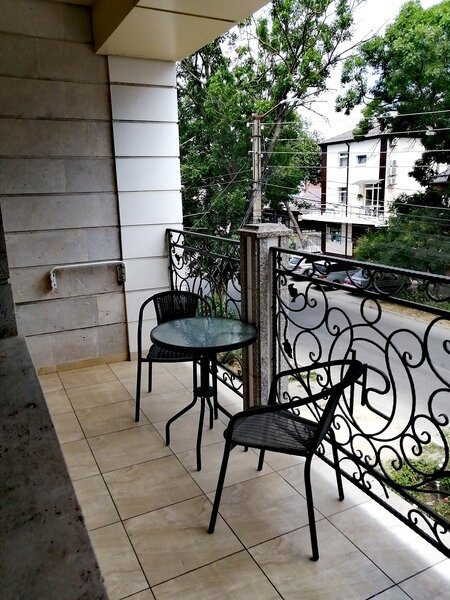 Полулюкс 2-местный (с балконом)