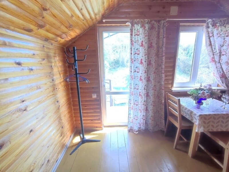 Семейный 4-местный (с мини-кухней, в бунгало)