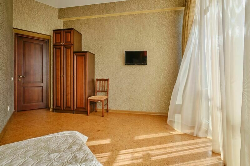 Люкс 3-местный (с балконом)