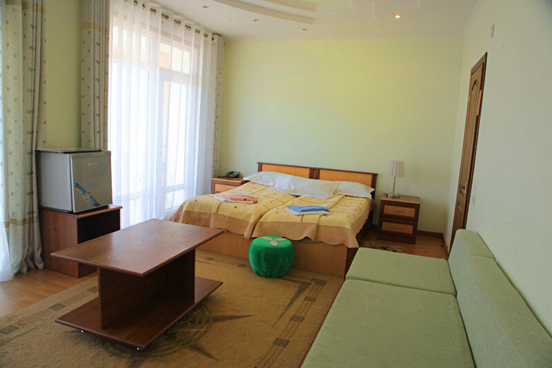 Полулюкс 4-местный 2-комнатный