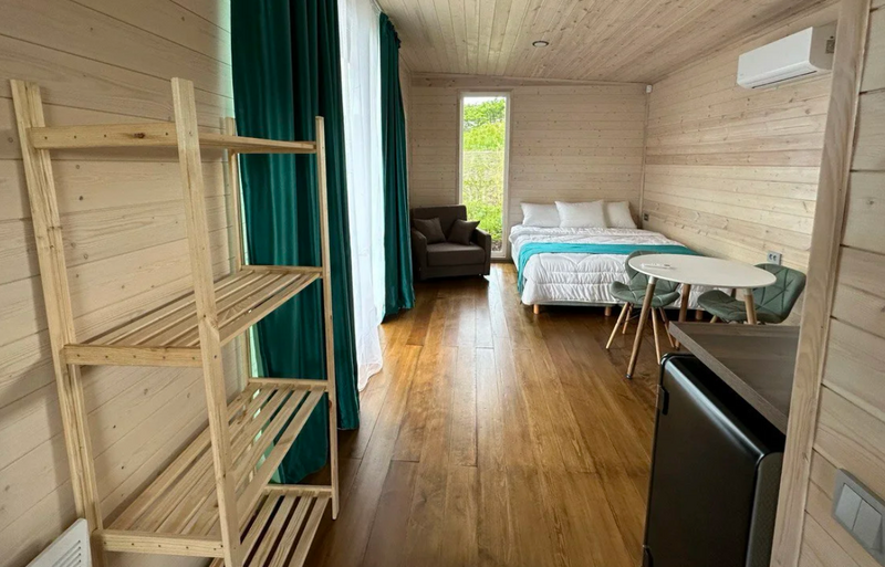 Домик Агду (Нора)