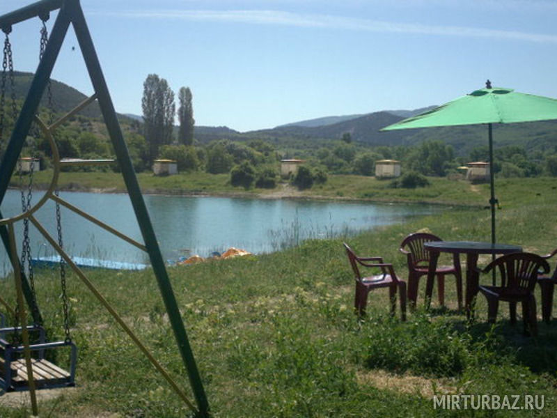 севастополь черноречье база отдыха два пруда. протасовские пруды щелковский район. пляж озеро альдермыш. фермское озеро беседка. отдых два пруда.