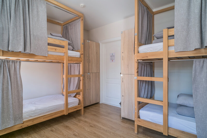 Место в общем 6-местном номере (для женщин)