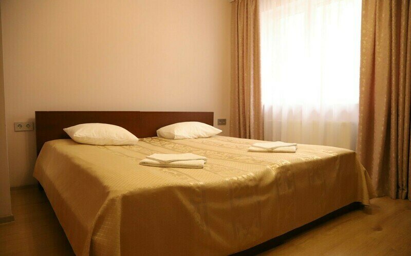 Полулюкс DBL