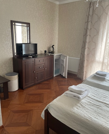 Полулюкс 4-местный 2-комнатный