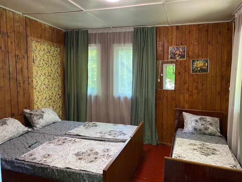 Домик 5-местный (с летней кухней)