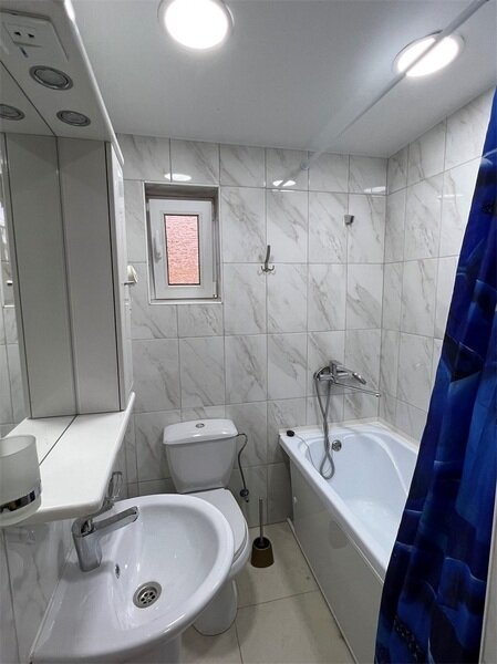 Стандартный 4-местный (с балконом)