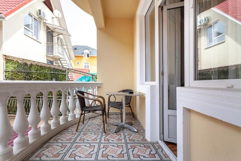 Делюкс 3-местный (с балконом)