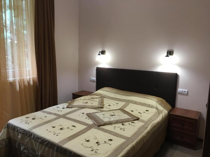 Студио 3-местный