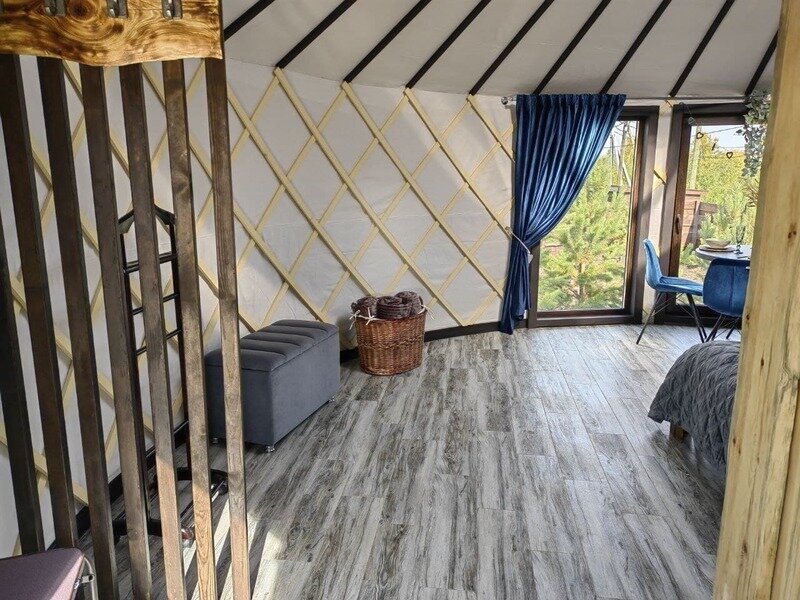 Юрта Любовь