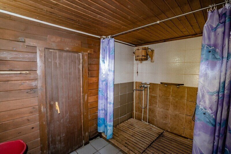Дом 8-местный (с баней)