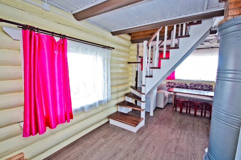 Коттедж 6-местный