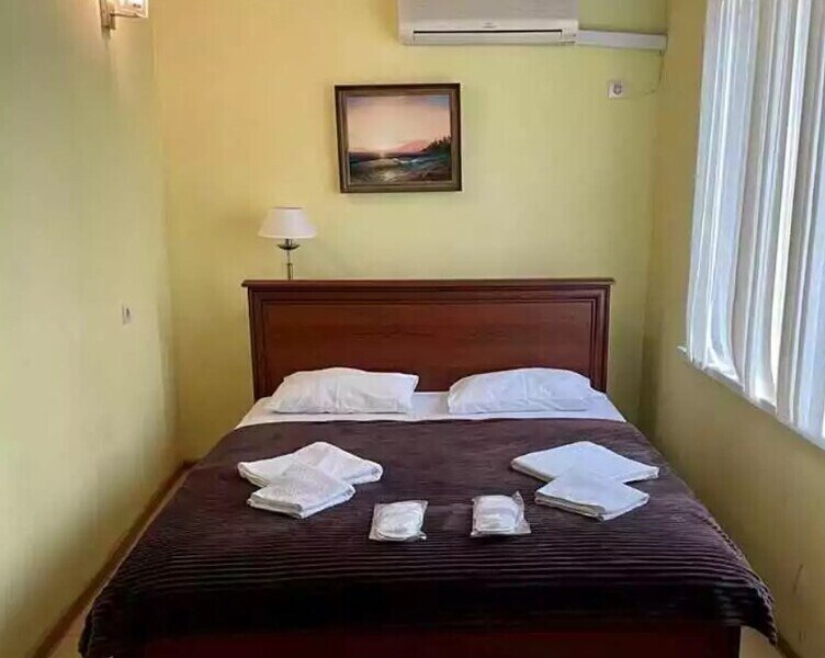 Дом на берегу моря с мангалом