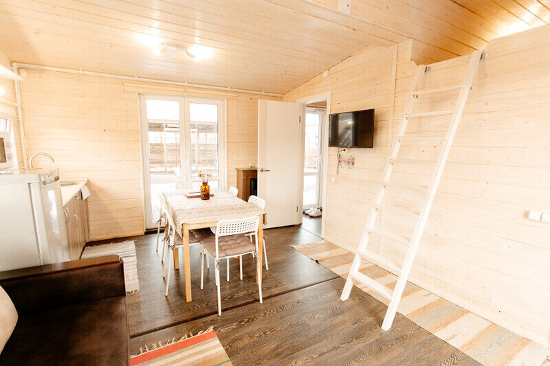 Домик 6-местный (№14, с сауной)