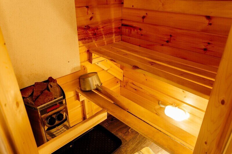 Домик 6-местный (№14, с сауной)