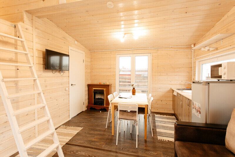 Домик 6-местный (№15, с сауной)