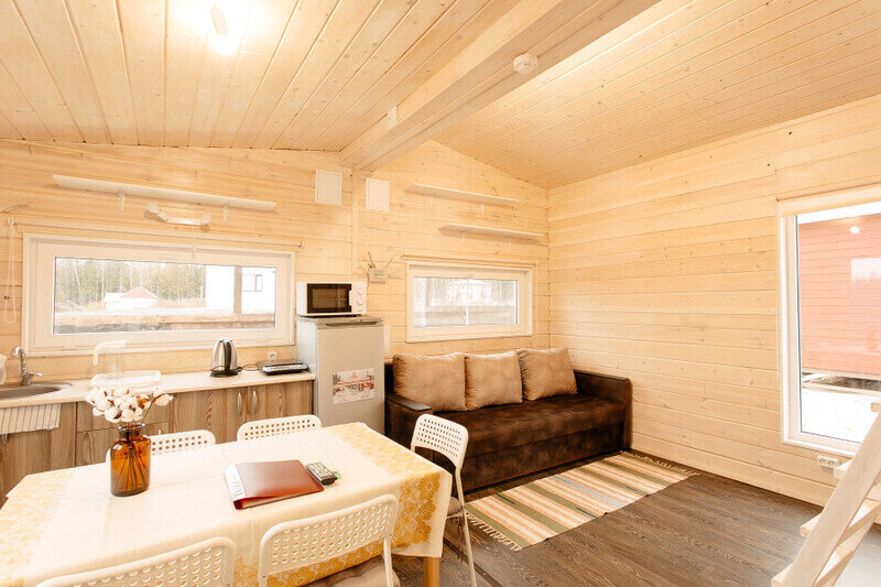 Домик 6-местный (№15, с сауной)