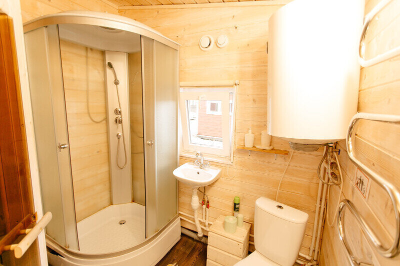 Домик 6-местный (№3, с сауной)