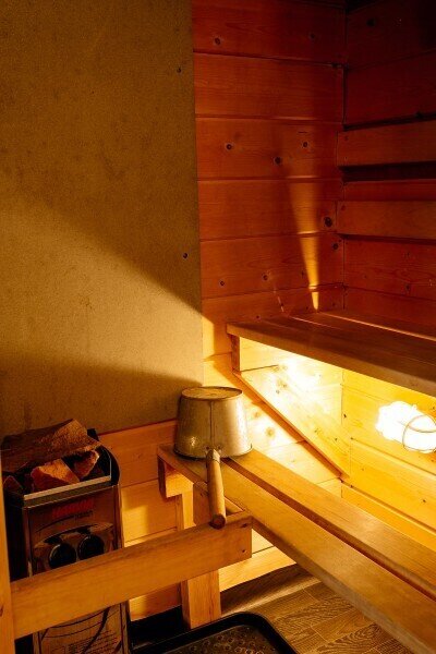 Домик 6-местный (№4, с сауной)