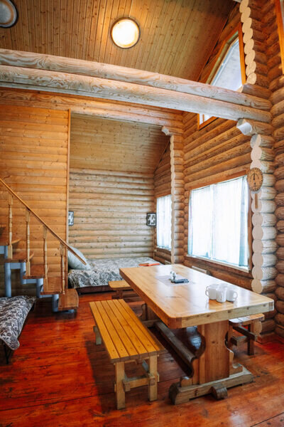 Коттедж 4-местный ВИП (с баней и беседкой на берегу озера)