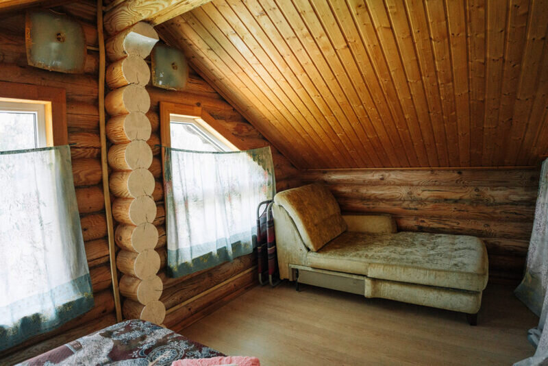 Коттедж 4-местный ВИП (с баней и беседкой на берегу озера)