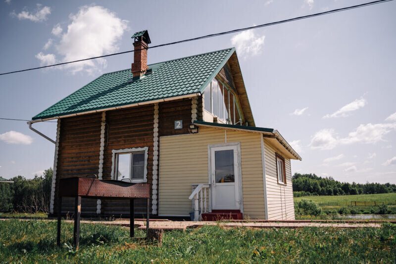 Коттедж 6-местный (с русской печью)