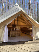 Двухместный шатёр Белл Тент с раздельными кроватями, Глэмпинг Берег Грифона, Сокольский район