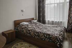 Стандартный улучшенный номер с двуспальной кроватью, Центр отдыха УМЦ «Голицыно», Голицыно