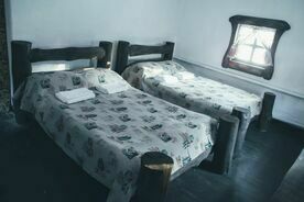 Домик с двумя полутораспальными кроватями, База отдыха Старый Хутор, Усть-Чумыш
