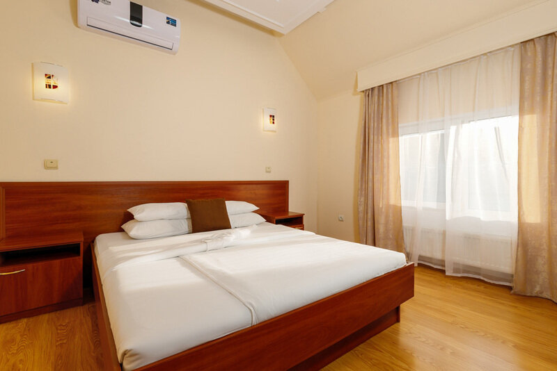 Семейный 5-местный (с балконом, вид на море)