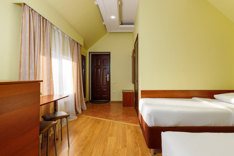 Семейный 5-местный (с балконом, вид на море)