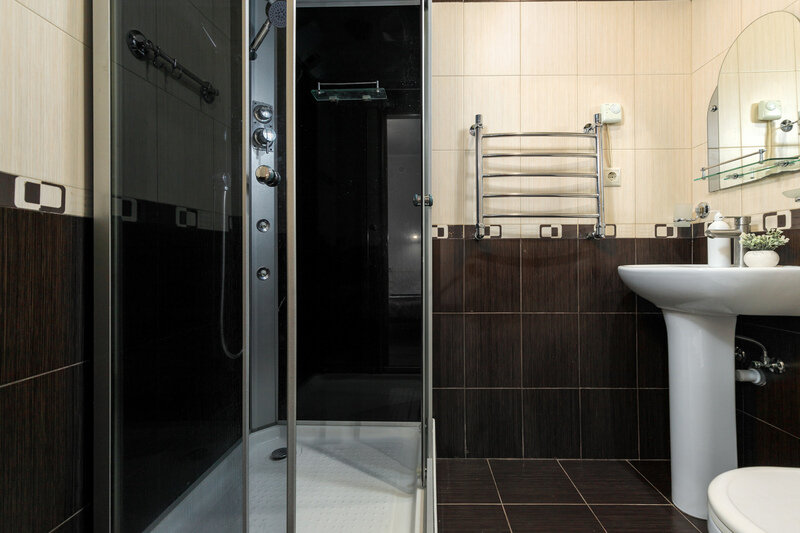 Номер 3-местный (2-спальной кроватью, вид на бассейн)