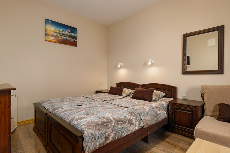 Номер 3-местный (с 2-спальной кроватью)